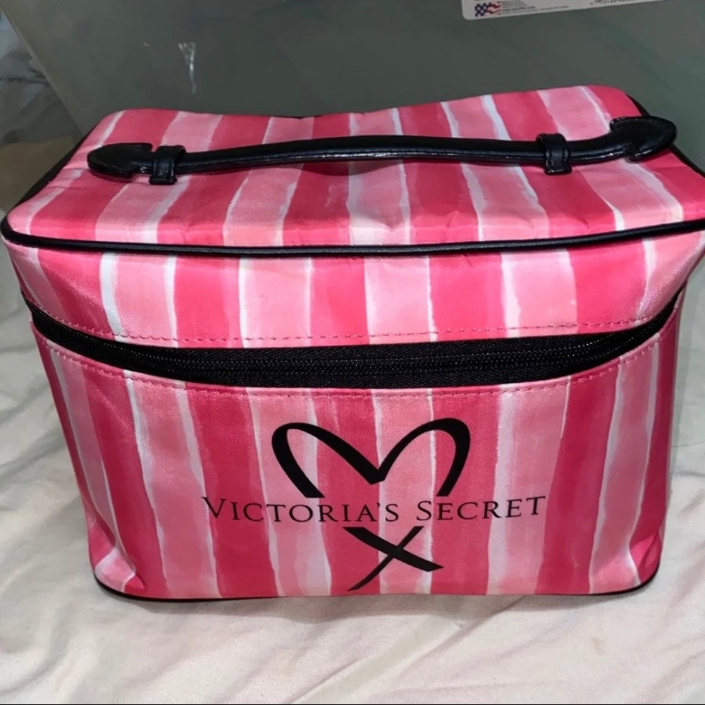 Victorias Secret Signature Make Up Train Case